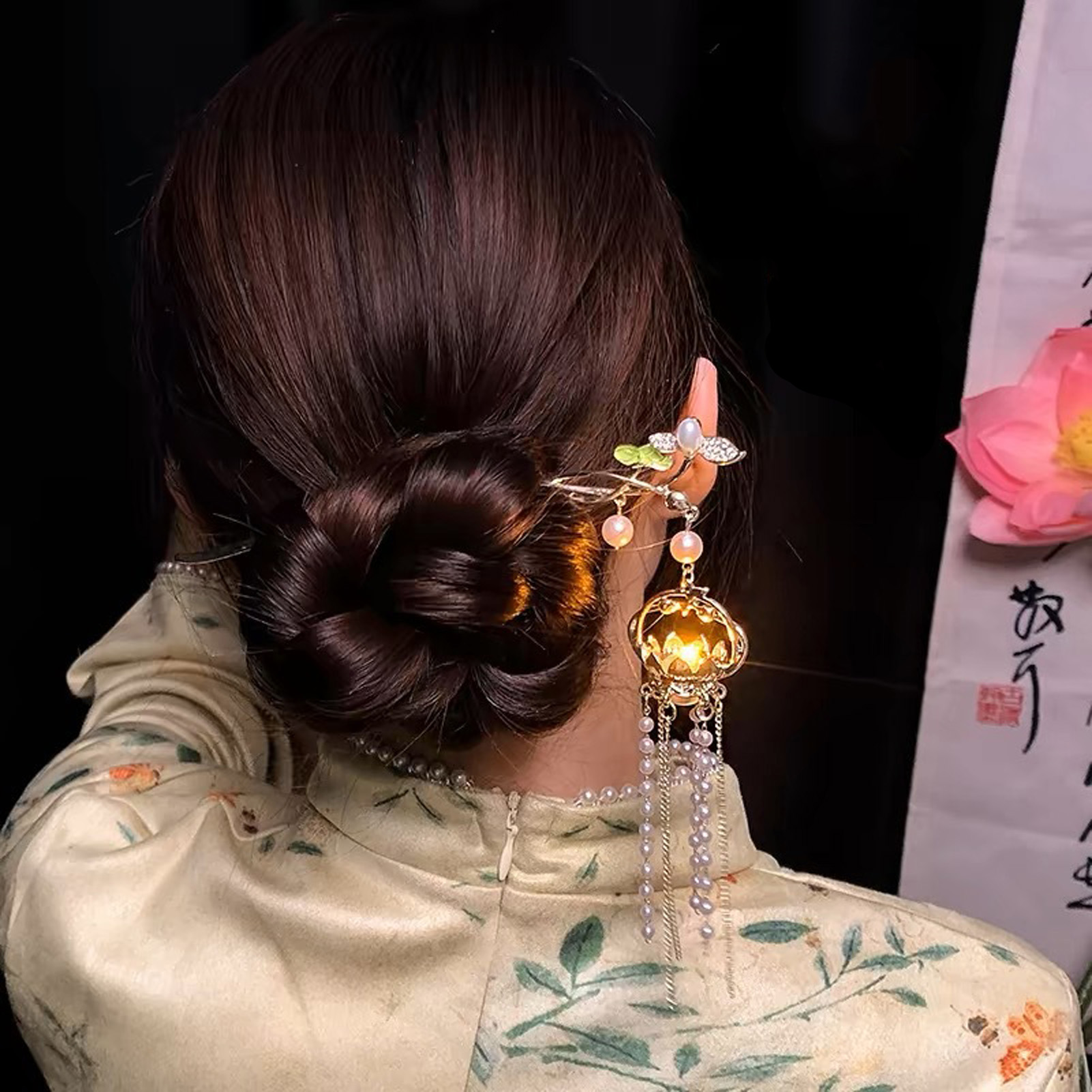 Luminous Flower Hairpin Exquis - огляд і ціна Women Fashion Hub