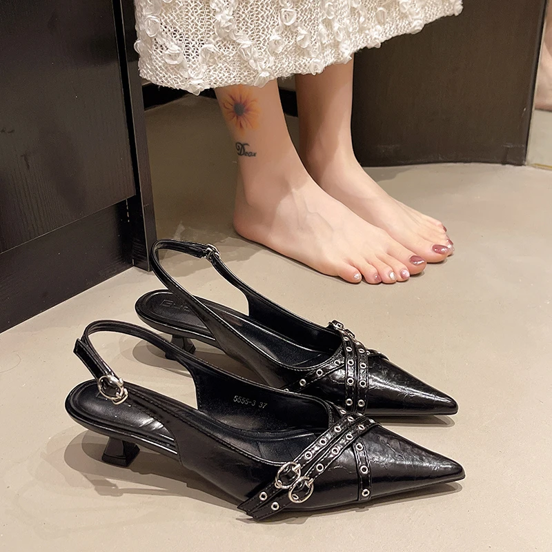 2025 New Women Pointed Toe San - огляд і ціна Women'S Fashion Trends Summer 2025